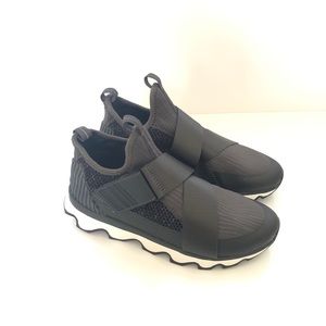 NEW Sorel Kinetic Sneaker 8